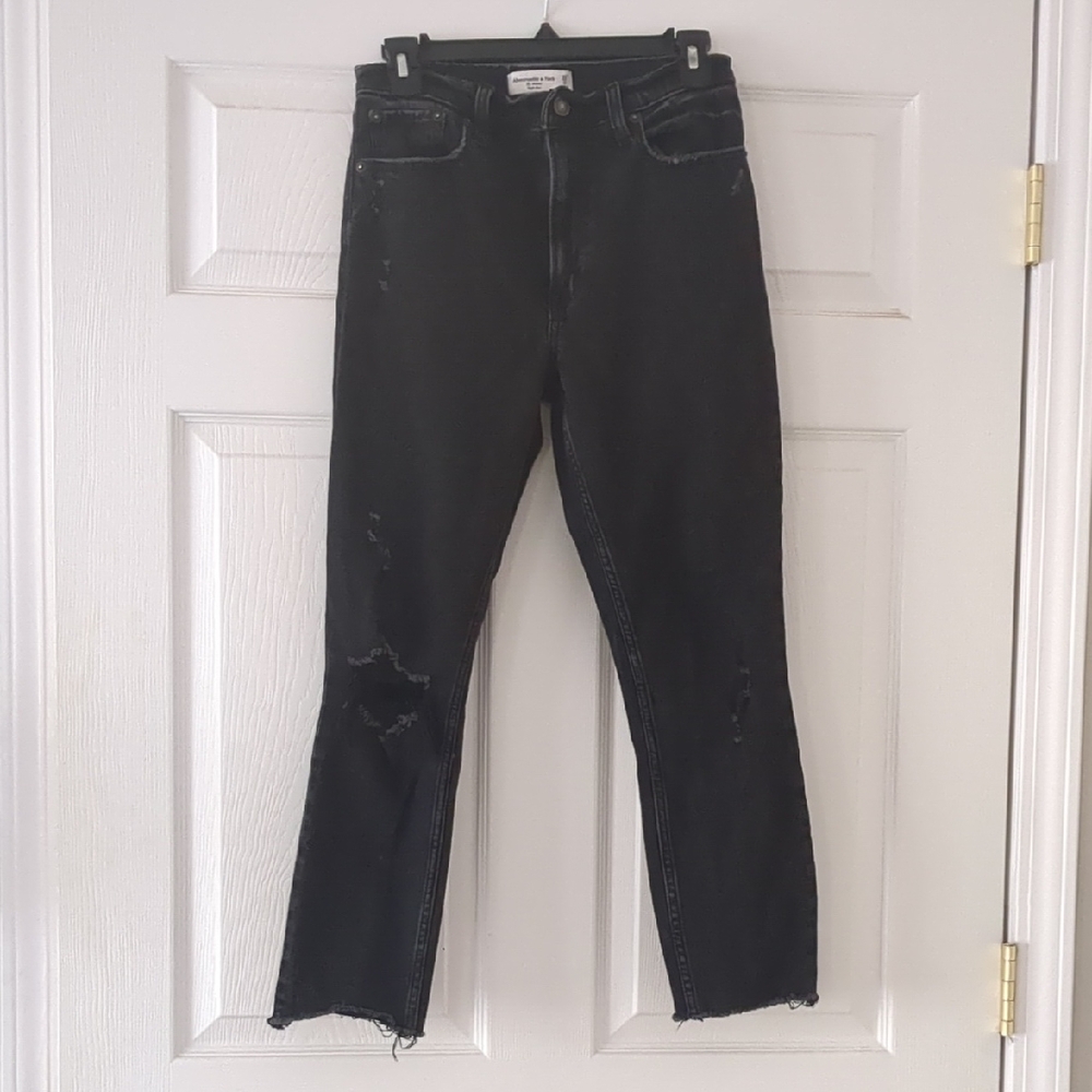 Women's Black Distressed Jeans | A&F The Skinny High Rise | 26S/2P